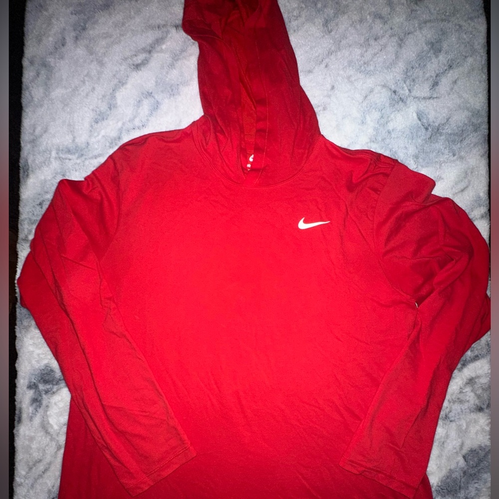 Men’s Nike Tee, long sleeve with hood